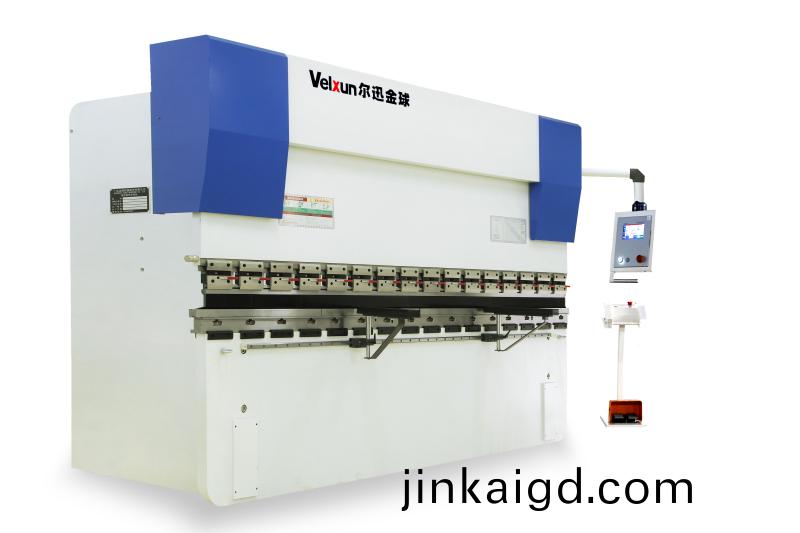 數控折彎機(ji)WC67K (4)